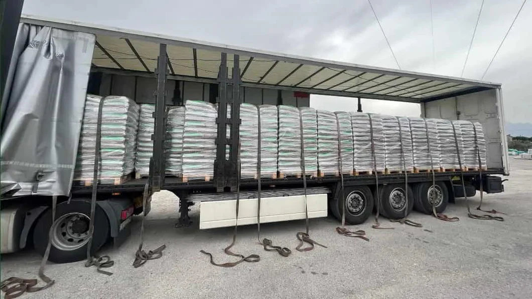 3 Camión con 24 palet de Naturpellet SACOS DE 15 KG certificado