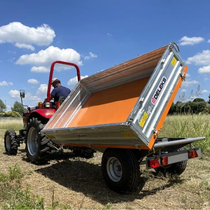 Remolque agricola PTO Deleks RM14-T3 con freno manual